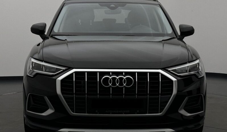 
								Audi Q3 35 TFSI advanced +ACC+KEYLESS+LED-SW+AHK+STHZ full									